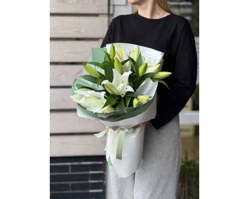 Монобукет из лилий